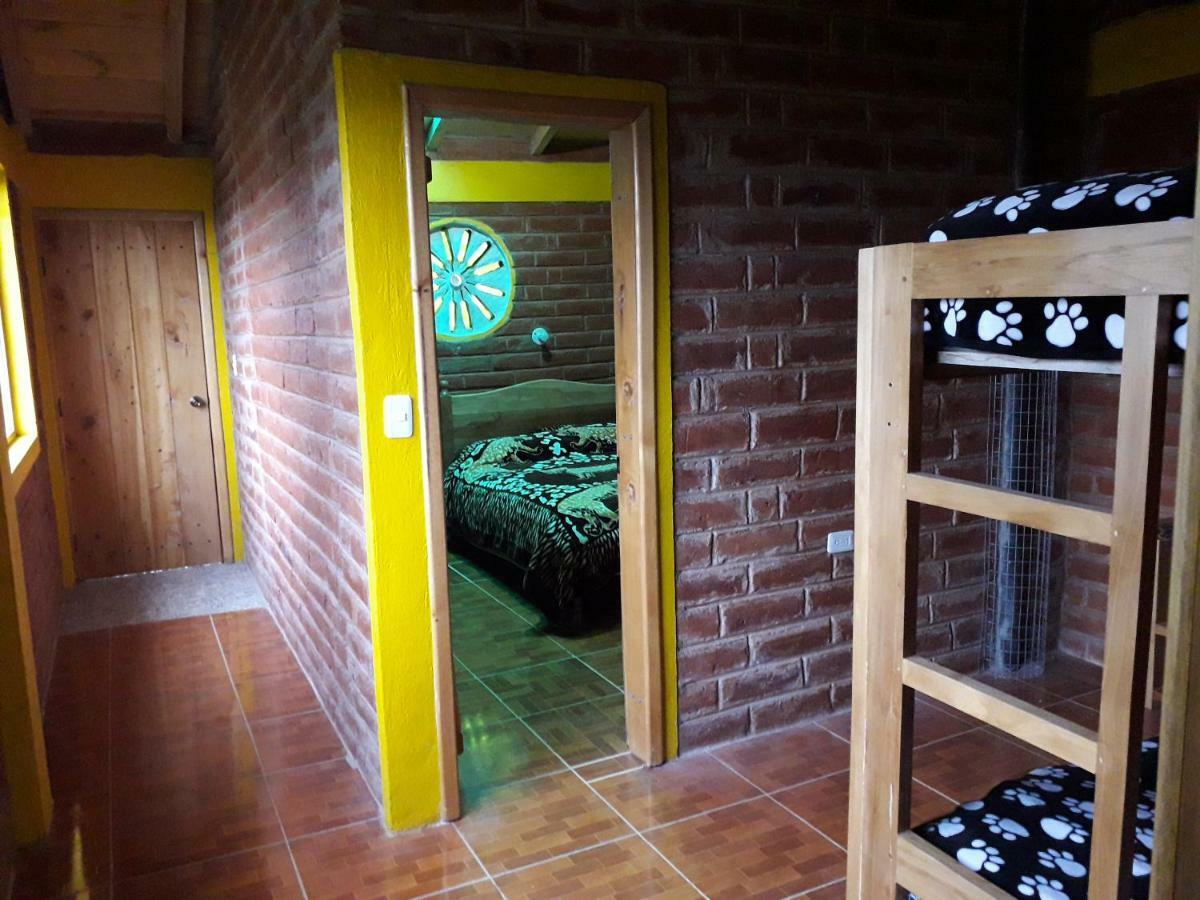 Hostal El Vaquero Chugchilán Exterior foto